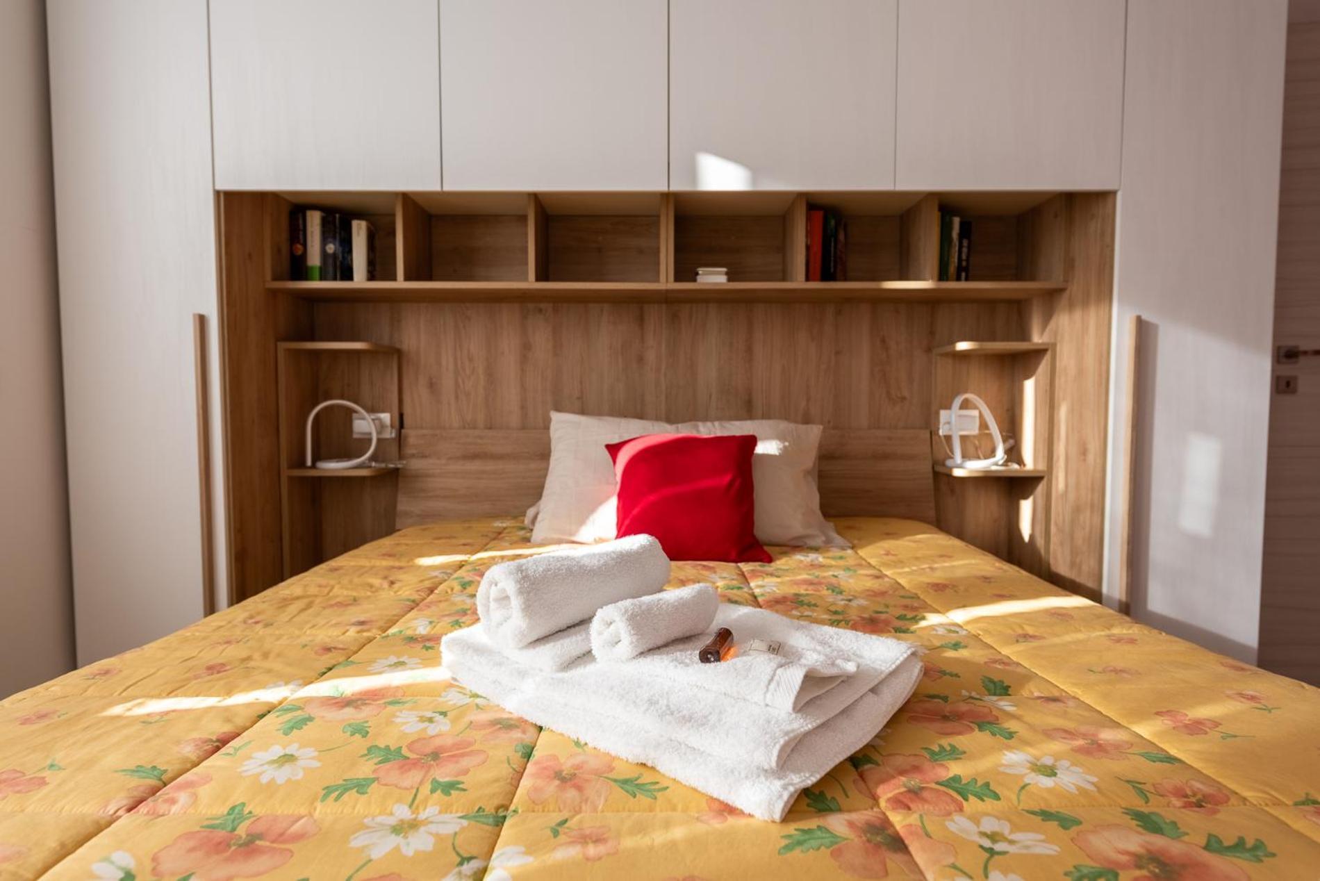 Au Moulin De La Galette Vicino Milano, Mxp E Parking Free Hotel Canegrate Ngoại thất bức ảnh
